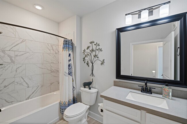 Building Photo - 6804 Westview Dr