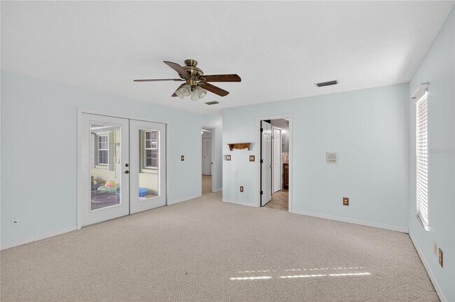 Building Photo - 2065 Oak Beach Blvd