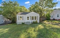 Building Photo - 2009 Oakwood Ave