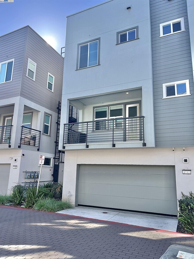 Building Photo - 1712 17th St