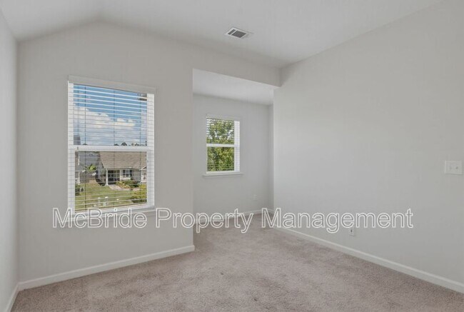 Building Photo - 1653 Tralee Ct