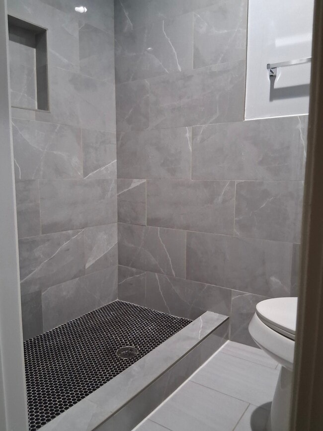 Building Photo - 5304 Arapahoe St