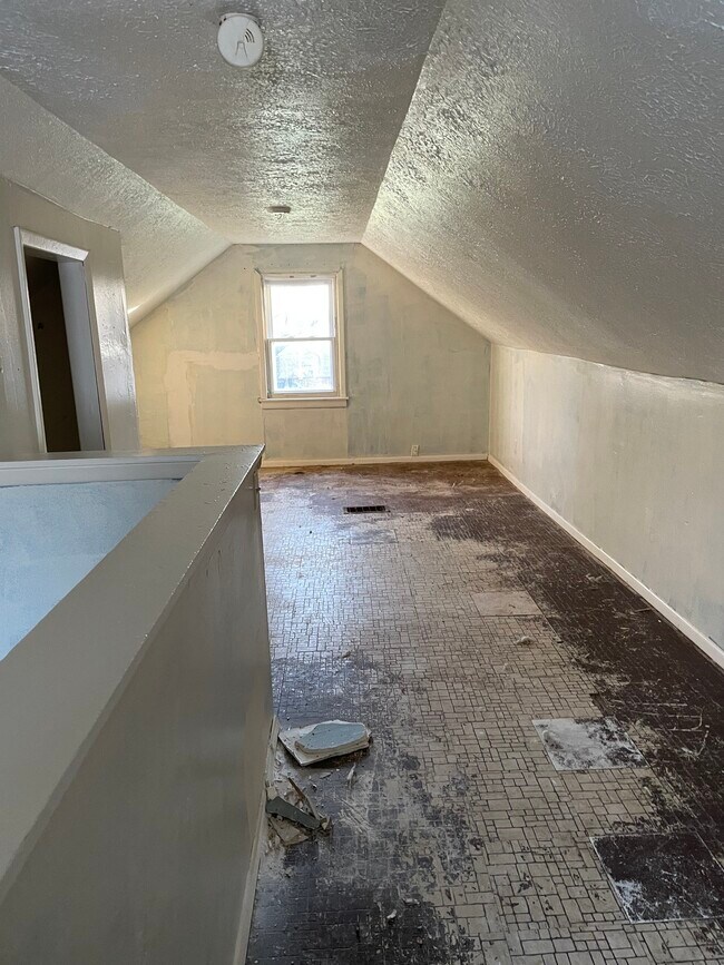 1370 Kingsley Avenue 1370 Kingsley Ave Dayton OH 45406 Apartment Finder