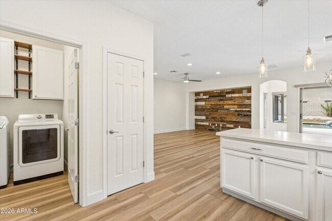 Building Photo - 4618 W Fortune Dr