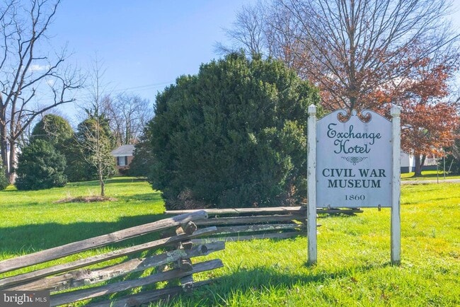 Building Photo - 11244 Blue Ridge Ct