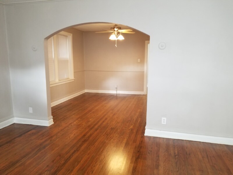 Building Photo - 6915 Alabama Ave