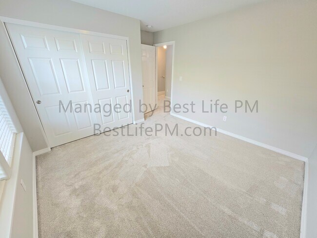 Building Photo - 11040 SE William Otty Rd