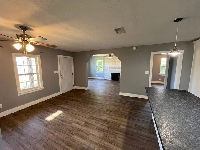 Primary Photo - 6219 Poinciana Dr