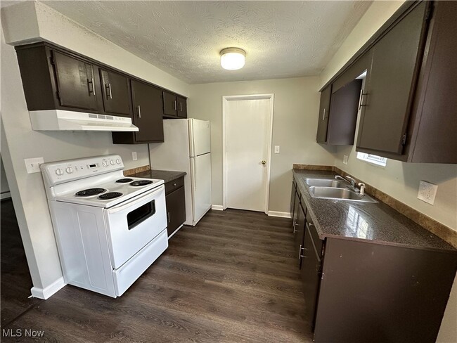 Building Photo - 115 Westminster Ave