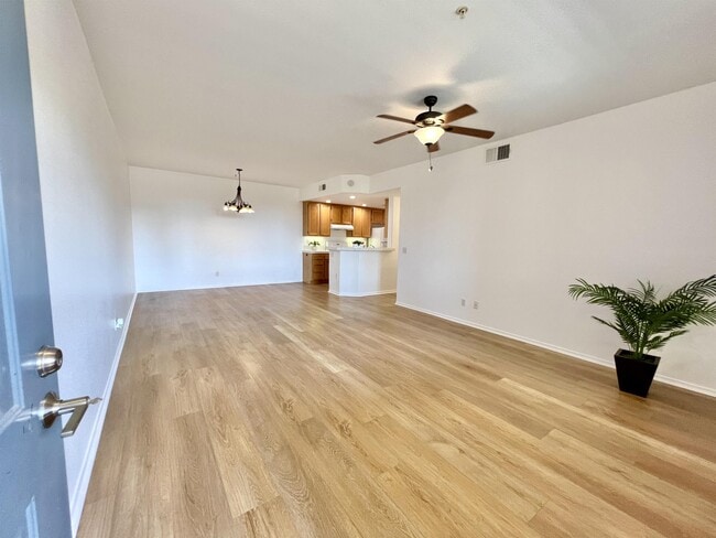 Building Photo - 1388 Challis Pl