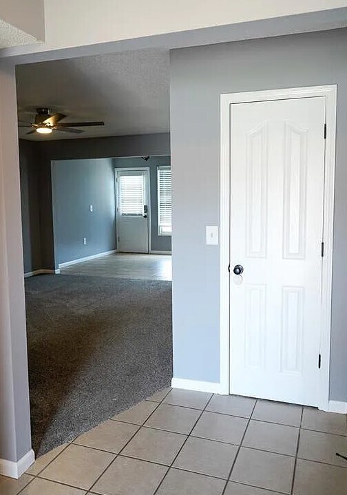 Building Photo - 853 E 167th Ct