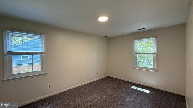Building Photo - 4015 Duke Of Gloucester St