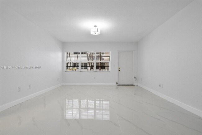 Building Photo - 9745 Bay Harbor Terrace