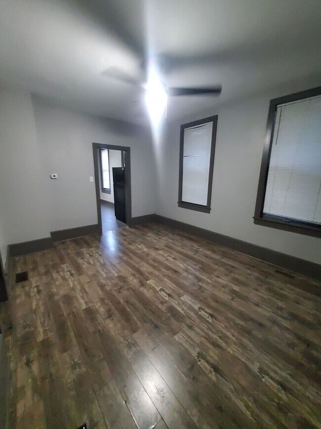 Building Photo - 1505 S 3rd St