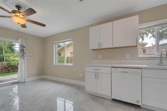 Building Photo - 9241 SW 204th Terrace