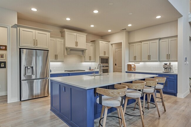 Building Photo - 15230 Tree Swallow Ct