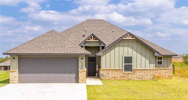 Building Photo - 2003 Evermore Cir