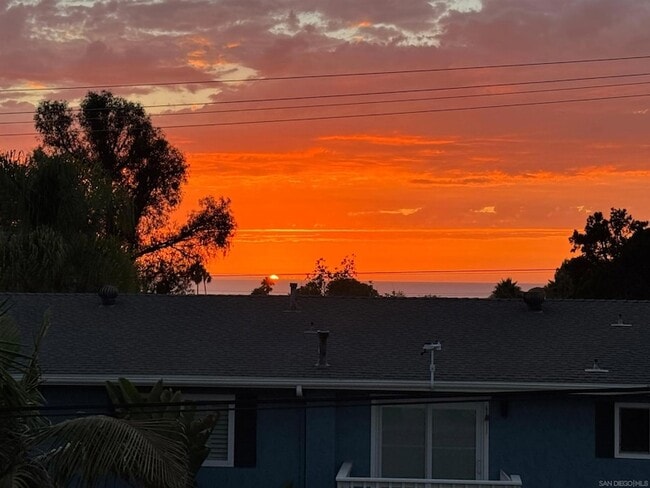 Primary Photo - 1305 Blue Sky Dr