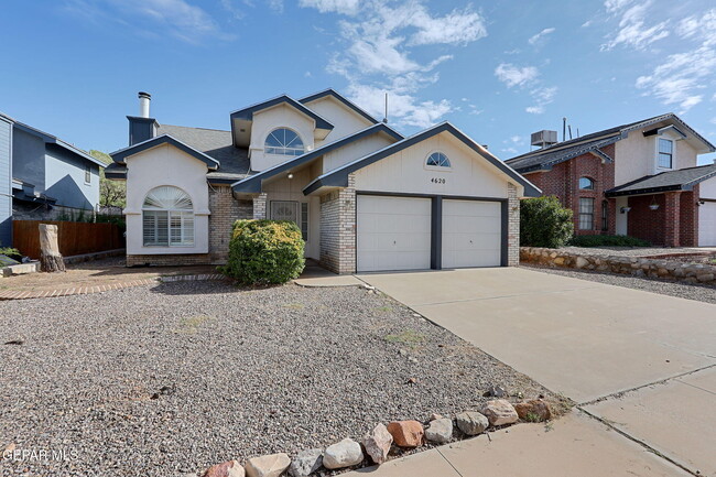 Building Photo - 4620 Loma De Cobre Dr