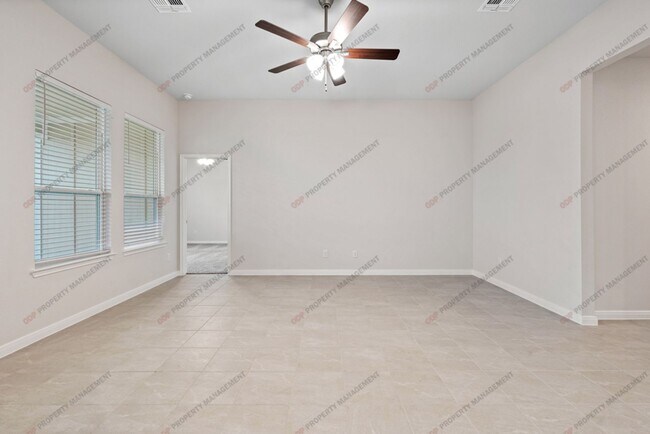 Building Photo - Spacious 4-Bedroom Home – Troy ISD! $500 o...