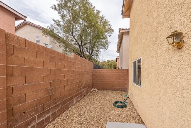 Building Photo - 10243 Midnight Glow Ct