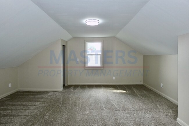 Building Photo - 3453 St Bernard Dr