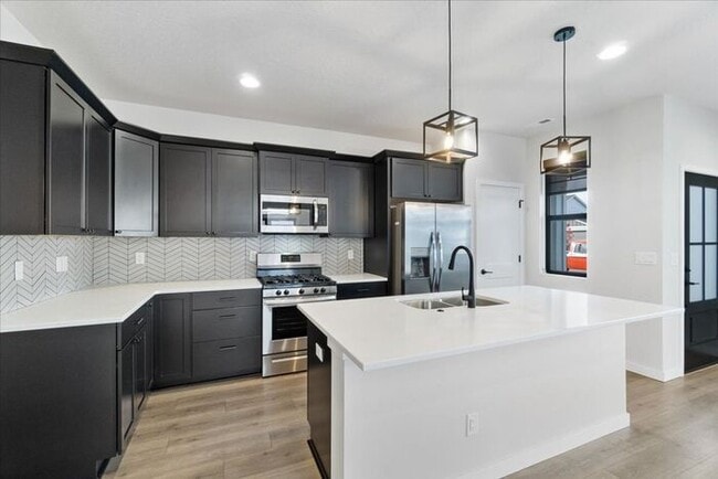 Building Photo - Single-Level Serenity: Your 3 Bedroom, 2 Bath Dream Home Awaits