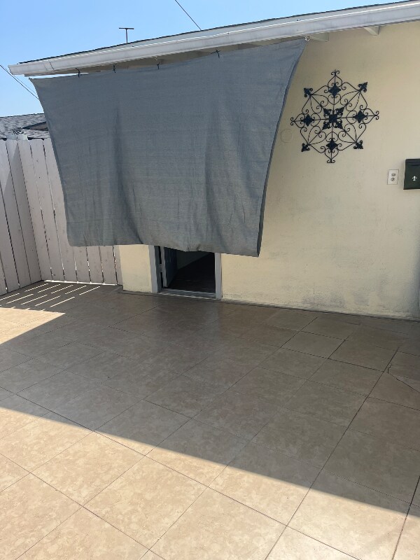 Building Photo - 33 Twilight St