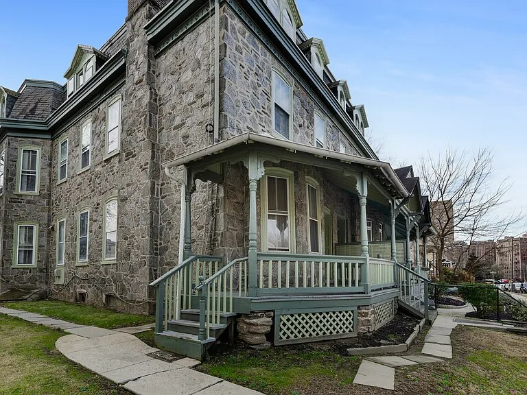 Building Photo - 408 W Chelten Ave