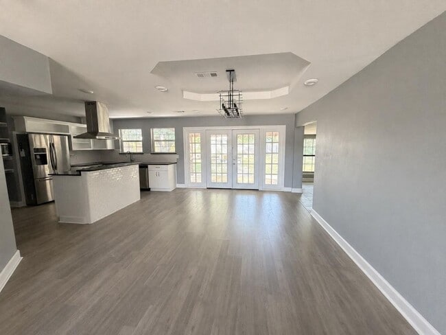 Building Photo - 151 Darden Dr