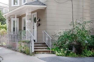 Building Photo - 24 Wilton St