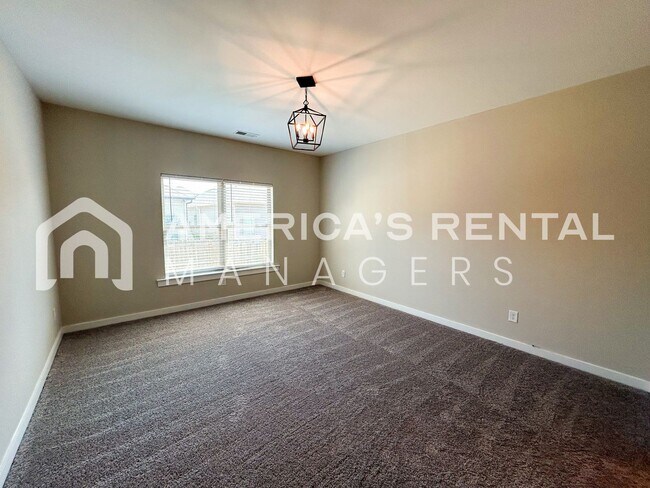 Building Photo - MOVE IN SPECIAL!!! - Roomy Home for Rent in Cullman, AL…6 Foot Privacy Fence. AVAILABLE NOW!! - S...