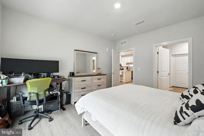Building Photo - 12865 Mosaic Pk Wy