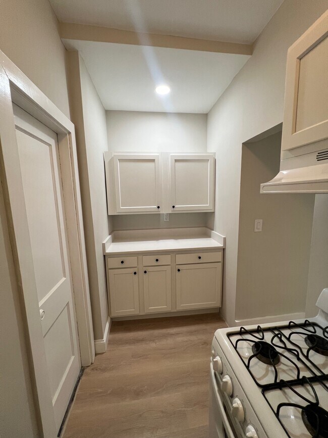 Building Photo - 38 Hemenway St