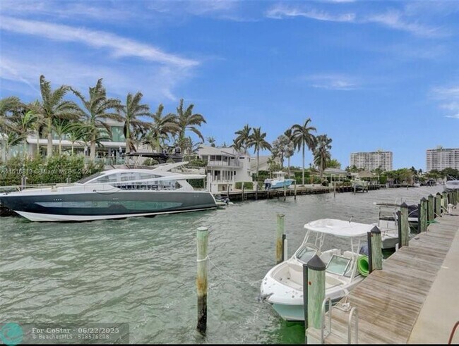 Building Photo - 11930 N Bayshore Dr