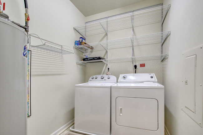 Building Photo - 20580 Hope Spring Ter