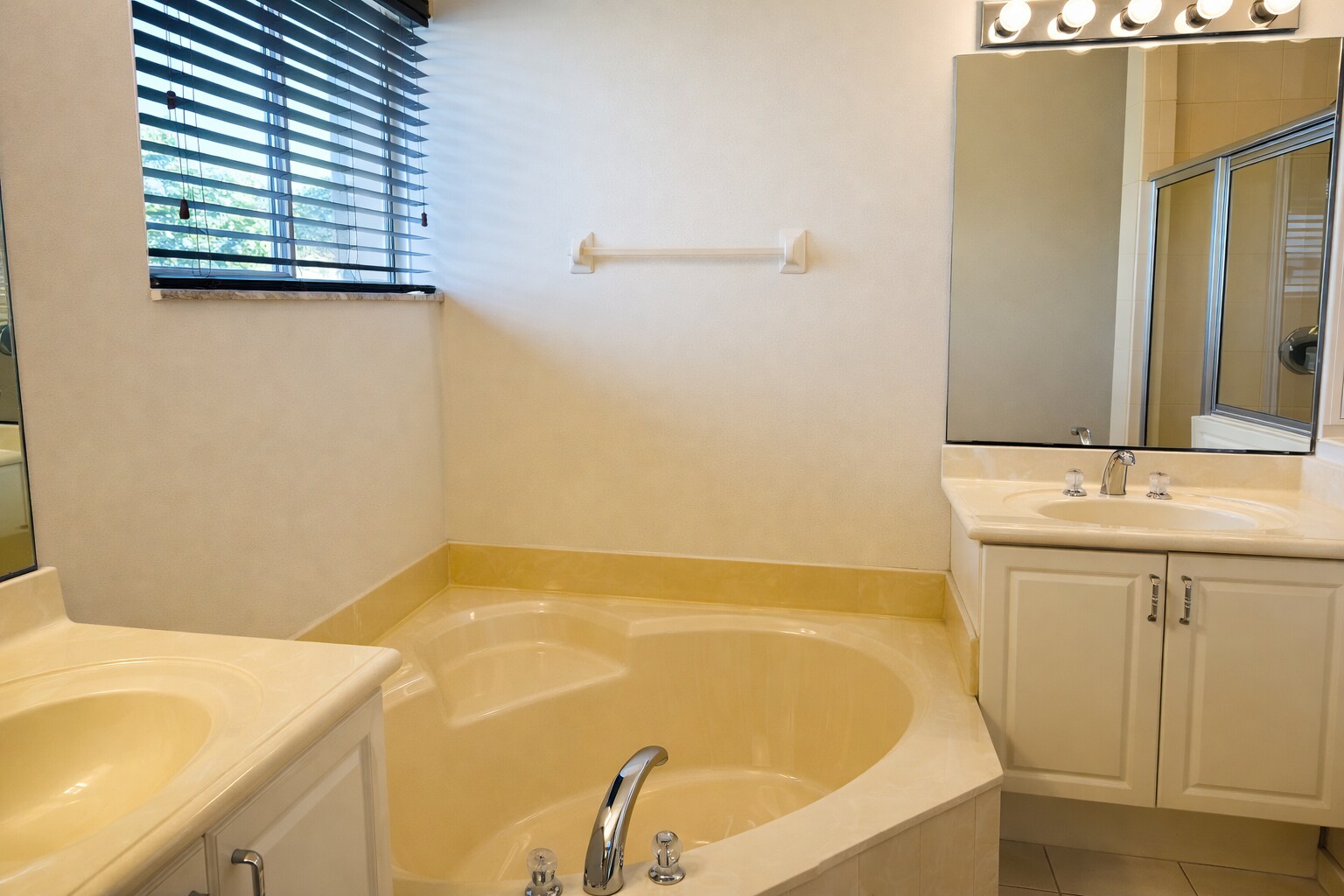 Building Photo - 4390 Berkshire Wharf Dr