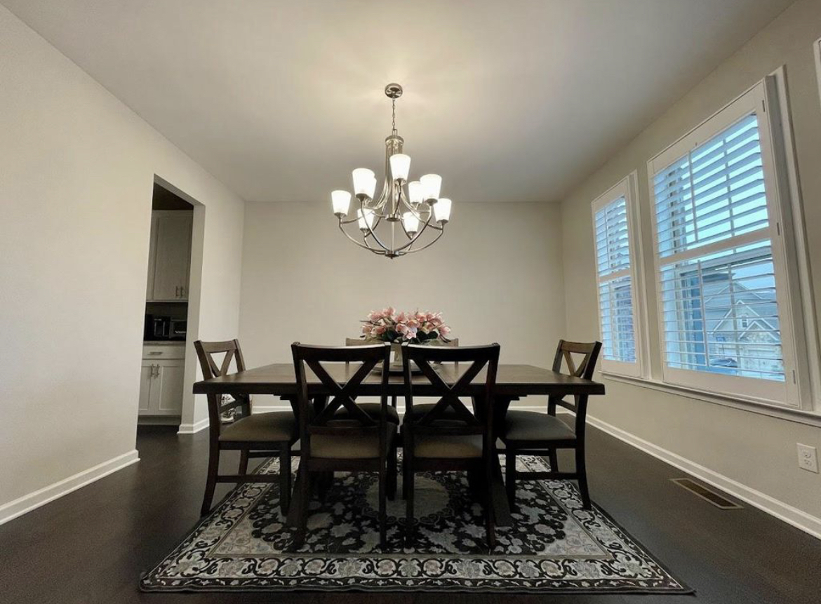 Dining Area - 3975 Redwood Dr