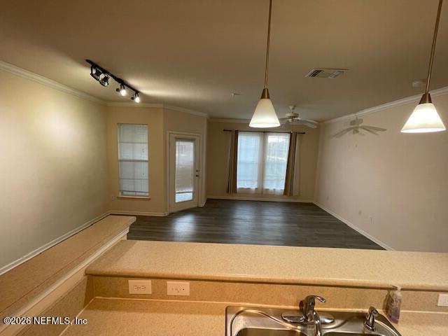 Building Photo - 8290 FL-211