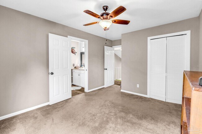 Building Photo - 4830 Huron Dr