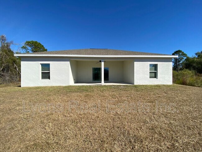 Building Photo - 2497 Cortland Ave