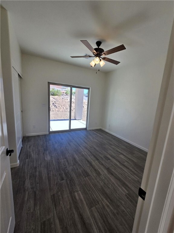 Building Photo - 2561 N Ridge Ave