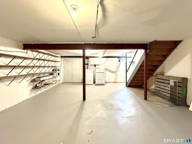 Building Photo - 47 Old Farms Ln