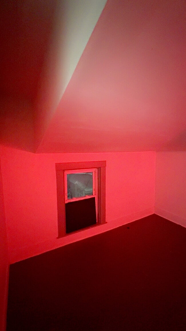 Building Photo - 78 Webster Ave