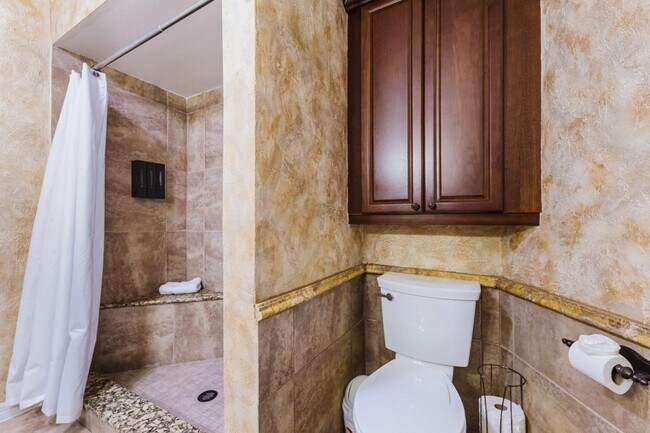 Building Photo - 2310 SW 53rd St