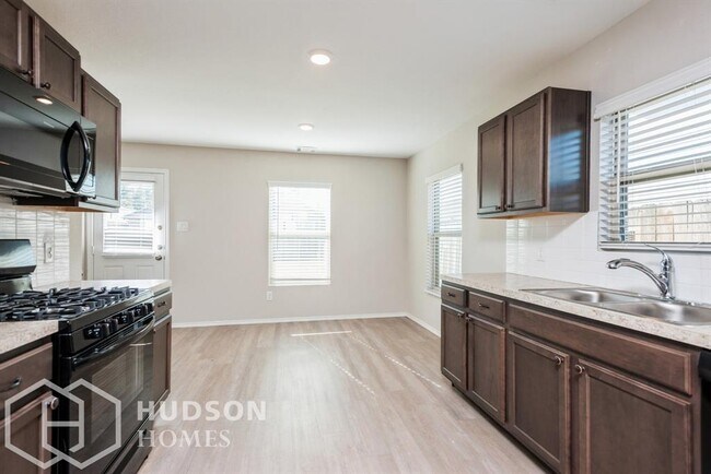 Building Photo - 4424 Bethel Colony Trl