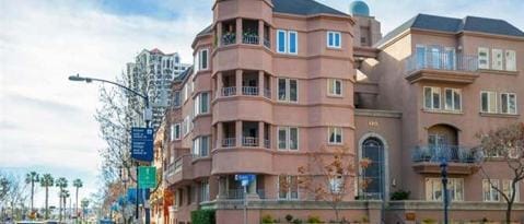 Building Photo - 620 State St
