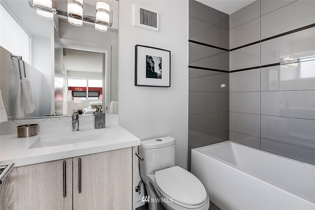 Bathroom - 730 26th Ave S