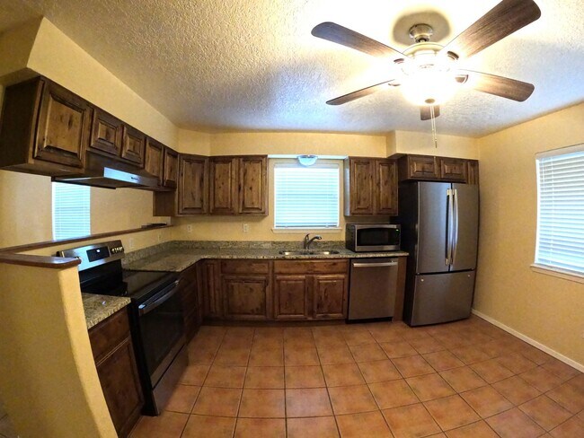 Building Photo - 2968 La Mesilla Circle