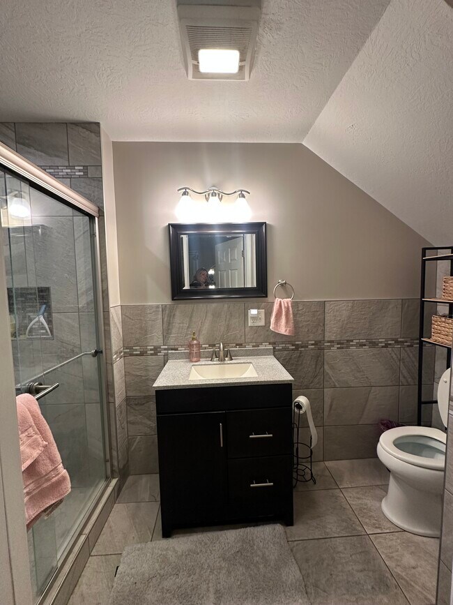 Building Photo - 314 Pleasant St